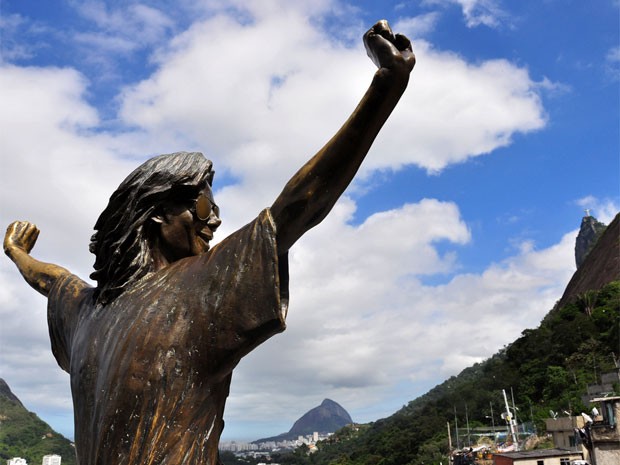 Estátua de Michael Jackson está no Morro Santa Marta  (Foto: Alexandre Macieira/ Riotur)