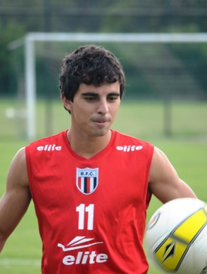 Álvaro, meia do Botafogo-SP (Foto: Rafael Martinez / BFC)