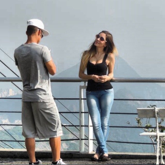 Atacante Neilton Santos namorada (Foto: Reprodução / Instagram)