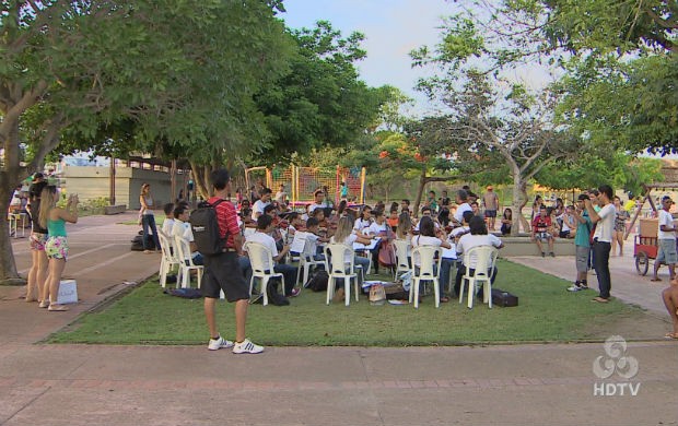Apresentação da orquestra de crianças carentes no parque do forte em Macapá (Foto: Reprodução/TV Amapá)