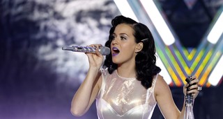 Katy Perry em show de lançamento de seu novo álbum, ‘Prism’, em Los Angeles, nos Estados Unidos (Foto: Mario Anzuoni/ Reuters)