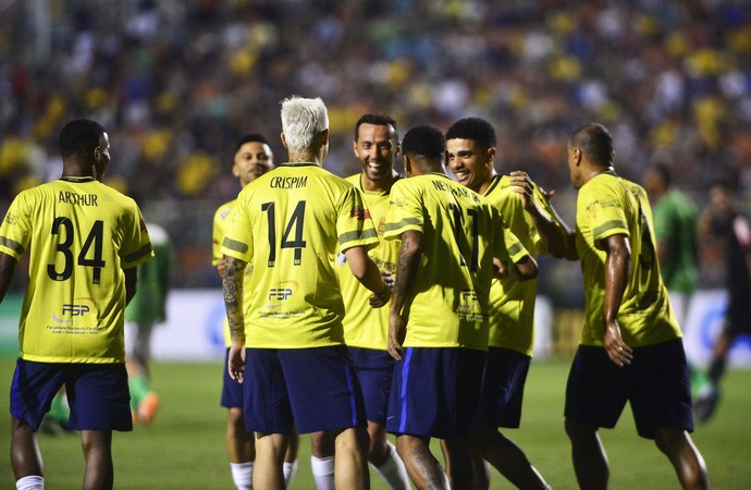 Neymar gol pelada (Foto: Marcos Ribolli)