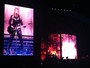 Madonna xinga a chuva e canta 'Holiday' em show em São Paulo