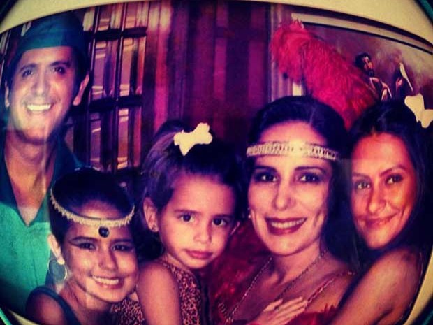 Ana Morais posta foto antiga com a família (Foto: Instagram / Reprodução)