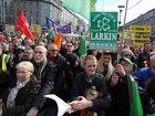 Milhares de pessoas protestam contra cobrança por água em Dublin