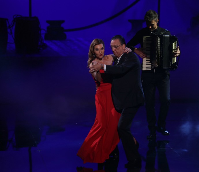 Galvão dança com esposa no Adnight (Foto: Isabella Pinheiro/Gshow) Galvão dança com esposa no Adnight (Foto: Isabella Pinheiro/Gshow)