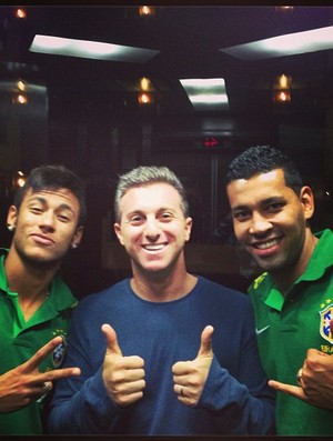 Neymar, André Santos, Luciano Huck (Foto: Reprodução / Instagram)