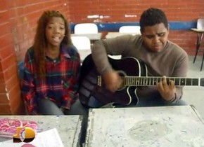 Ludmilla exibe um vídeo cantando com um amigo na adolescência (Foto: Reprodução)