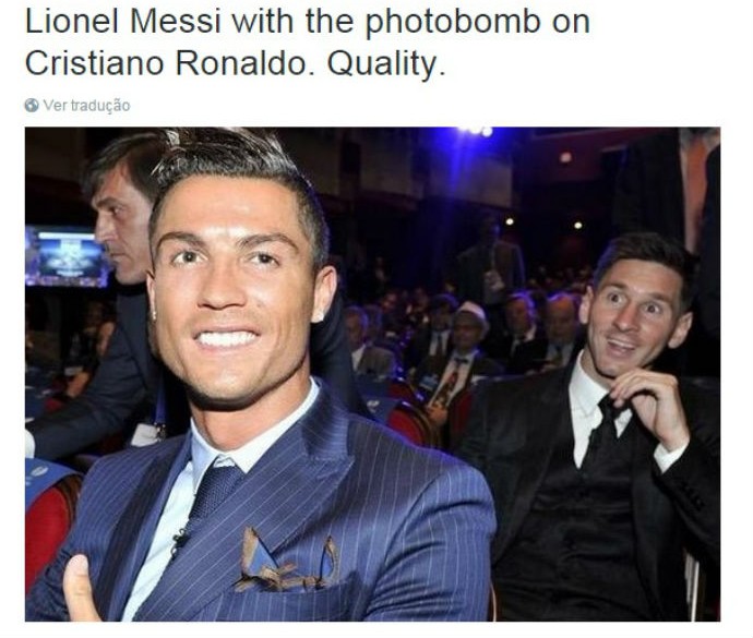 Messi em foto com Cristiano Ronaldo (Foto: Twitter)