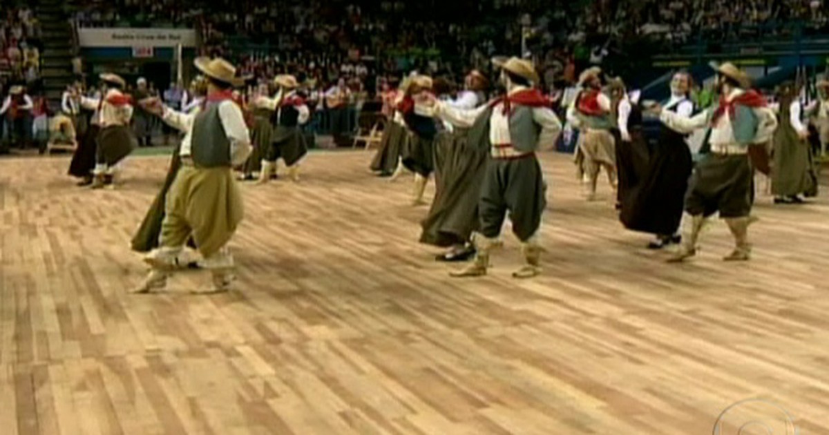 Jornal Nacional Festival com danças típicas reúne 4 mil bailarinos no Rio Grande do Sul