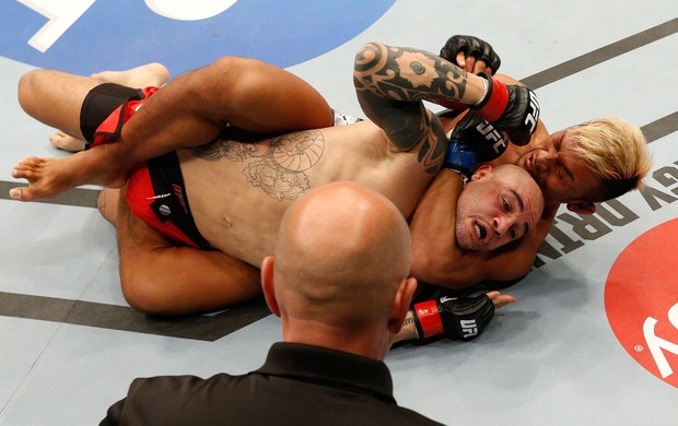 Kiichi Kunimoto x Daniel Sarafian UFC MMA (Foto: Getty Images)