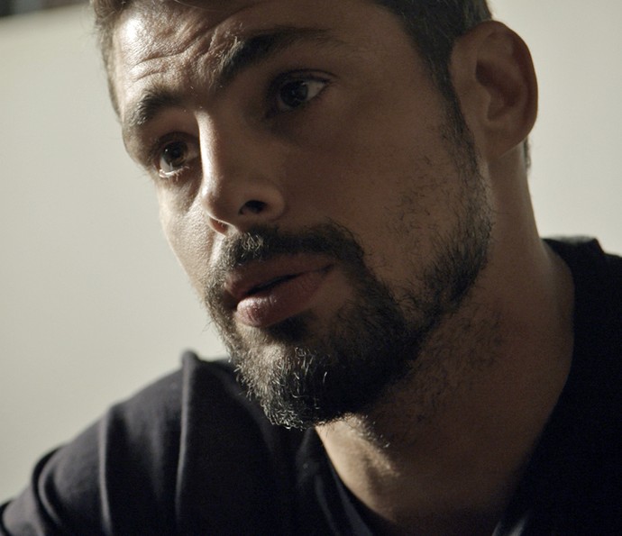 Juliano visita Tóia na cadeia e promete encontrar Romero (Foto: TV Globo)