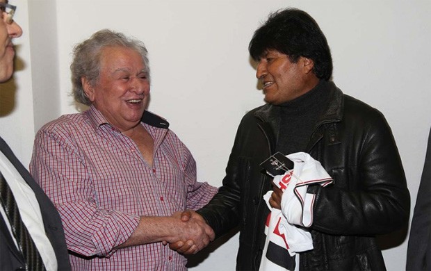 Juvenal Juvêncio e Evo Morales (Foto: Rubens Chiri / saopaulofc.net)