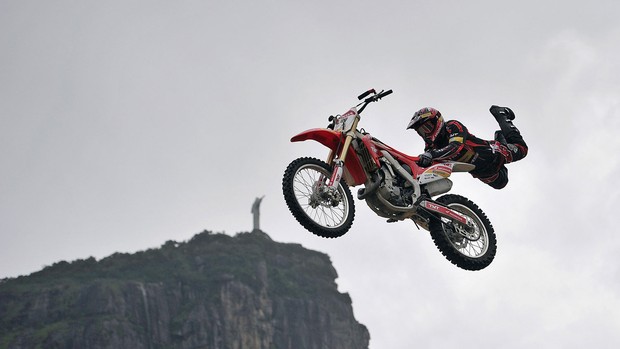 Joaninha Motocross (Foto: AGIF)