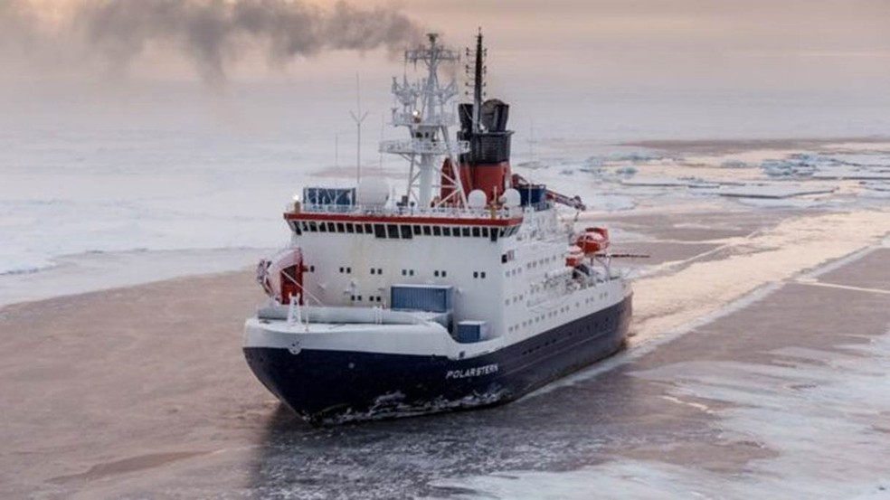  Navio Polarstern vai embarcar na maior expedição de pequisa ao Polo Norte  (Foto: Mario Hoppmann/ Instituto Alfred Wegener )