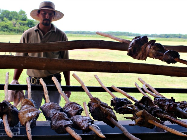 Churrasco pantaneiro (Foto: Tatiane Queiroz/ G1 MS)