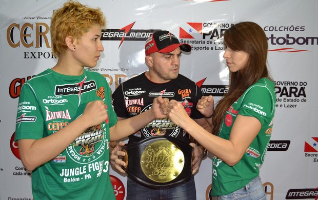 MMA Jungle Fight - Larissa Pacheco e Irene Aldana (Foto: Ivan Raupp)