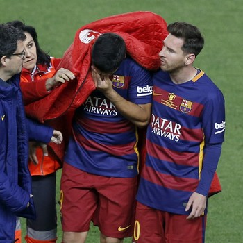 Luis Suárez e Messi Barcelona x Sevilla (Foto: EFE)