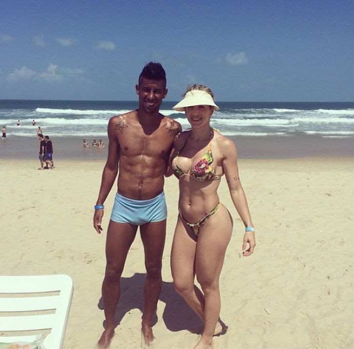 Léo Moura com a mulher Camila em Fortaleza (Foto: Reprodução/Instagram)