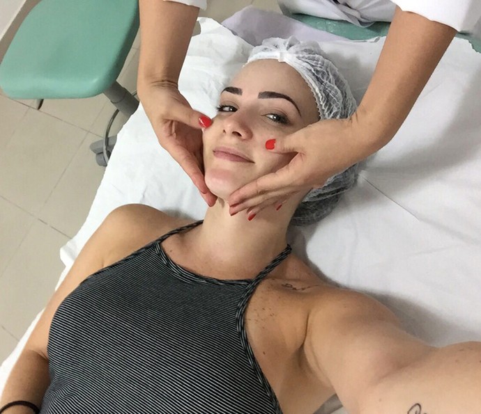 Paula Rial cuida da pele de Gabe Cardoso (Foto: Arquivo Pessoal)