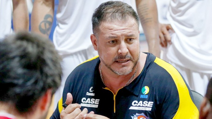 Rinaldo Rodrigues, técnico da Liga Sorocabana LSB, no NBB (Foto: Marcello Zambrana / Inovafoto)