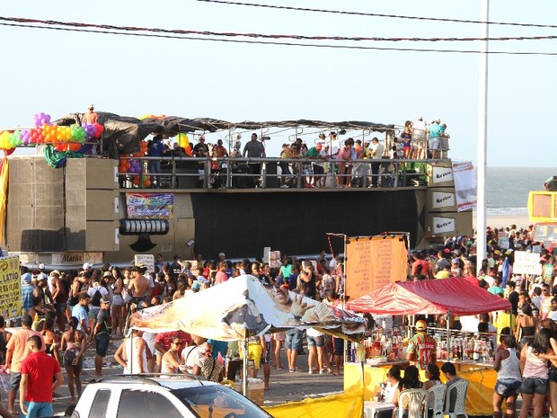 Parada do Orgulho LGBT na Avenida Litorânea, em São Luís (Foto: De Jesus / O Estado)