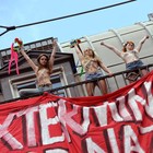 Protesto opõe conservadores
 e feministas
 em Paris (Miguel Medina/AFP)