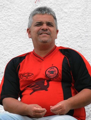 Vladmir Arruda paraíbano torcedor do íbis há 15 anos (Foto: Aldo Carneiro / Pernambuco Press)