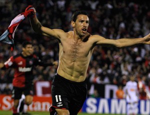 Maxi Rodriguez comemora, Newell's Old Boys x Atlético-MG (Foto: Reuters)