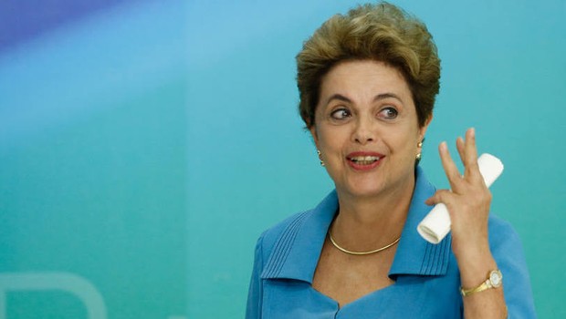 epoca-negocios-vaquinha-virtual-para-pagar-viagens-de-dilma-bate-mais-de-50-da-meta-em-21-horas (Foto: Editora Globo)