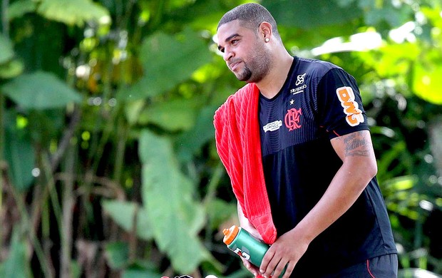 Adriano no treino do Flamengo (Foto: Cezar Loureiro / Agência O Globo)