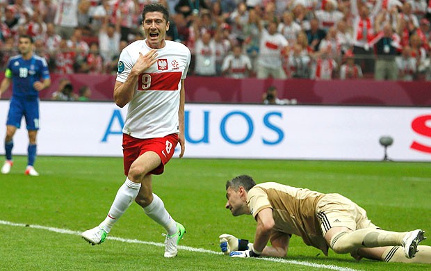 Robert Lewandowski, Polônia x Grécia (Foto: Agência Reuters)