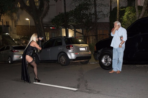 Paparazzi misteriosa fotografa Antônio Fagundes (Foto: Divulgação)