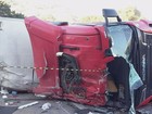 Acidente com caminhão deixa jovem ferida na Fernão Dias, em Extrema