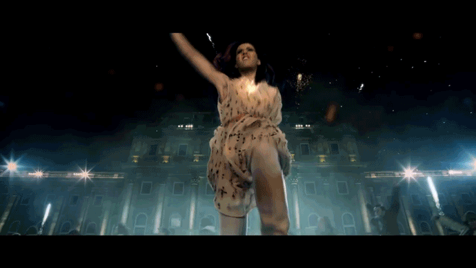 Explosiva! Katy Perry solta fogos de artifício em canção sobre aceitação   (Foto: Reprodução)