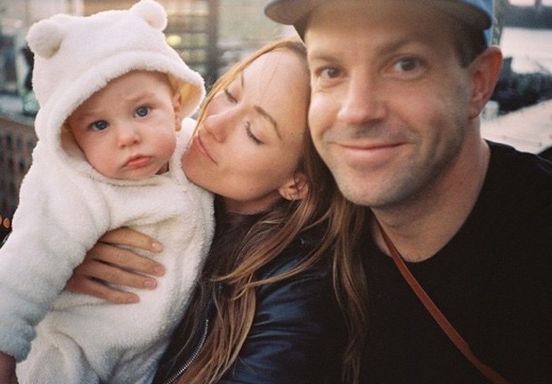 Olivia Wilde e Jason Sudeikis com Otis em julho de 2015 (Foto: Reprodução/Instagram) Olivia Wilde e Jason Sudeikis com Otis em julho de 2015 (Foto: Reprodução/Instagram)