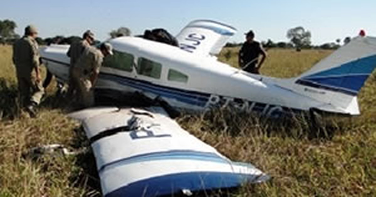 G1 Aeronave três pessoas a bordo faz pouso forçado em fazenda de