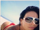 Solange Gomes mostra bumbum em foto e diz: 'Selfie com belfie'
