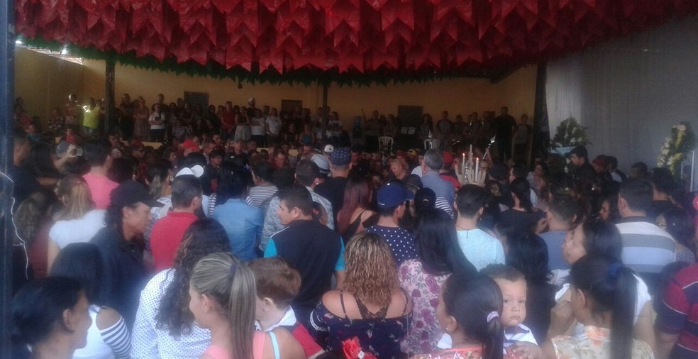 Velório de Eliza Clívia aconteceu em Livramento, na Paraíba (Foto: Flávio Leite/Prefeitura de Livramento)