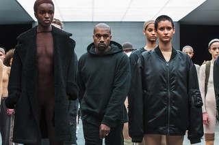  Sean Combs, Jay-Z, Beyonce, Kim Kardashian, Editor Anna no desfile Kanye West  com Adidas no New York Fashion Week (Foto: Reuters)
