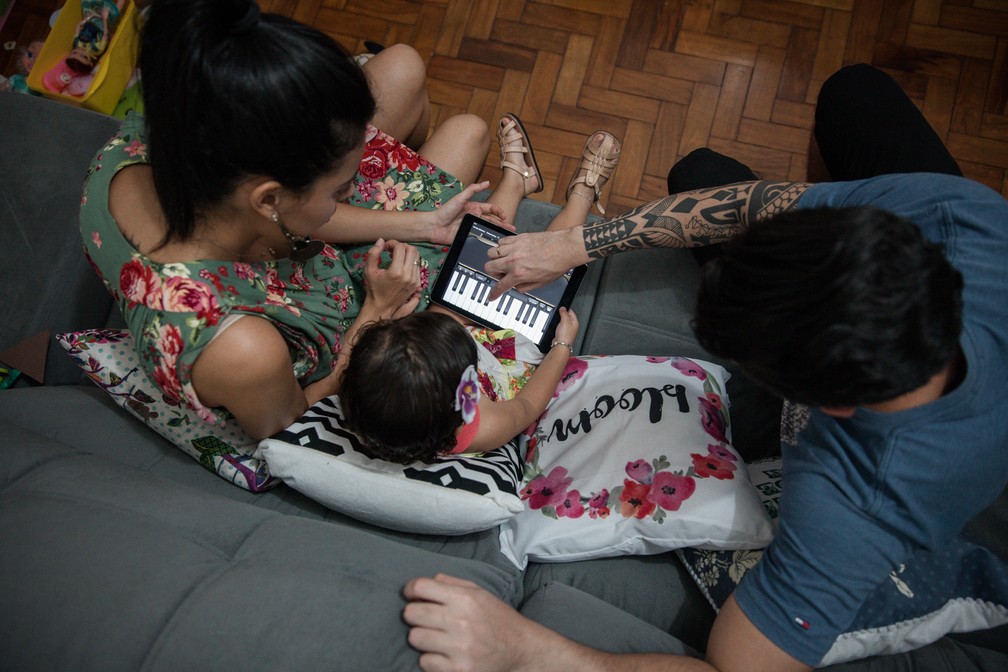 Uso acompanhado é uma das recomendações de especialistas (Foto: Marcelo Brandt/G1)