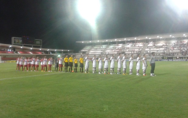 CRB e Campinense se enfrentaram no Estádio Rei Pelé (Foto: Paulo Victor Malta / Globoesporte.com)