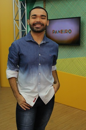 Oyama Filho é o apresentador do Paneiro (Foto: Katiúscia Monteiro/ Rede Amazônica)