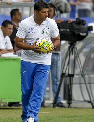 Sidnei Lobo, auxiliar de Mano Menezes (Foto: Gualter Naves/Light Press)
