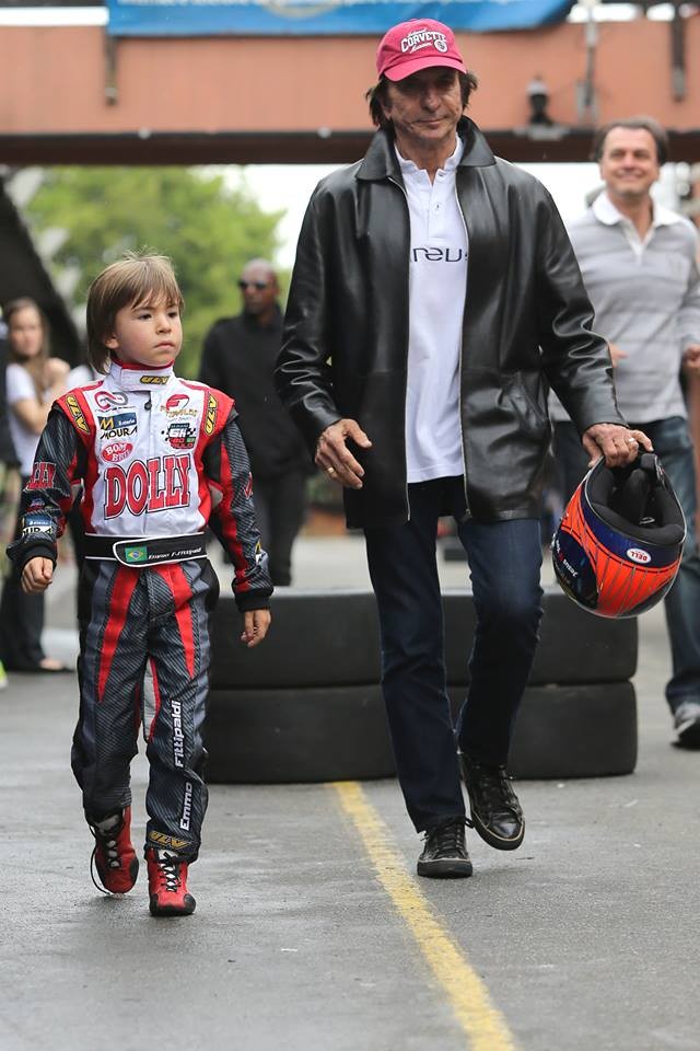 Emerson Fittipaldi e seu filho Emo (Foto: Bruno Terena)