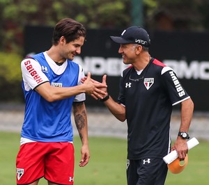 Alexandre Pato e Juan Carlos Osorio, em treino do São Paulo (Foto: André Lucas Almeida/Futura Press)