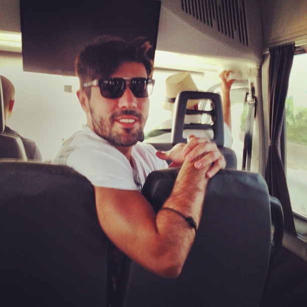 Sandro Pedroso na van (Foto: Instagram / Reprodução)