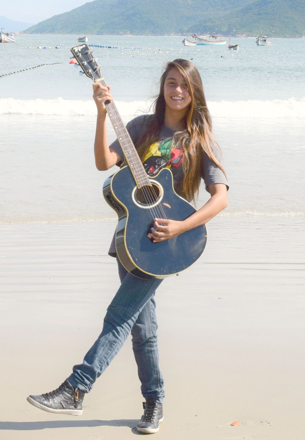 Alessandra Wentz descobriu o talento para a música graças ao projeto Estrelas do Mar. (Foto: Divulgação)
