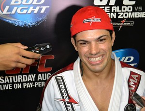 UFC Viscardi Andrade  (Foto: Adriano Albuquerque)