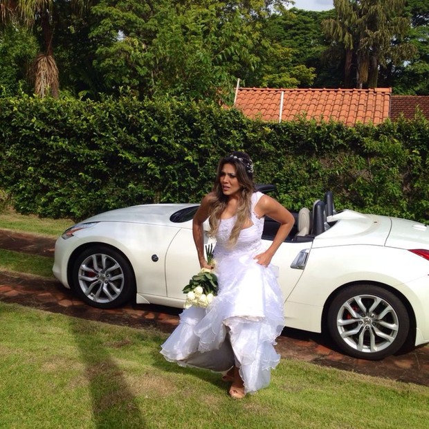 Ex-BBB Fabiana Teixeira participa de clipe sertanejo (Foto: Divulgação) Ex-BBB Fabiana Teixeira participa de clipe sertanejo (Foto: Divulgação)